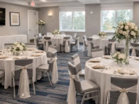 Holiday Inn Express & Suites WINNER by IHG Hotels in Winner