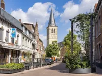 Modern Apartment in Bree With Parking - Homestays