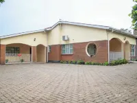 Bonifant Lodge Hotels in Blantyre