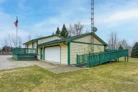 Cozy Cass City Retreat w/ Spacious Deck! - 3-Sterne