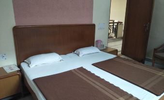 Hotel Har Ki Pauri - Housity