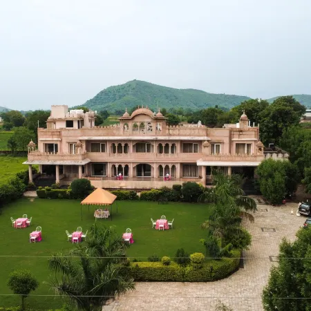 Dhawala Resort by Aamod