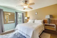 Water View! Walkable Gem Near Bayshore Boulevard - Apartment