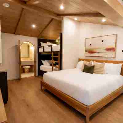 Woods Cove Inn Rooms
