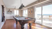 Lighthouse by Avantstay Beachfront View Home w/ Pool Table & Ping Pong