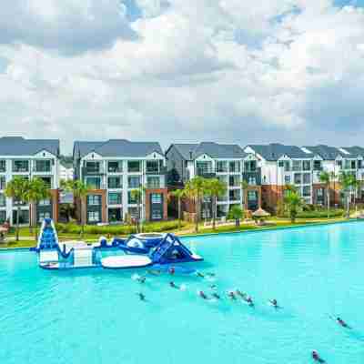 Luxury 1BR at Blyde Lagoon, WiFi & Security Fitness & Recreational Facilities