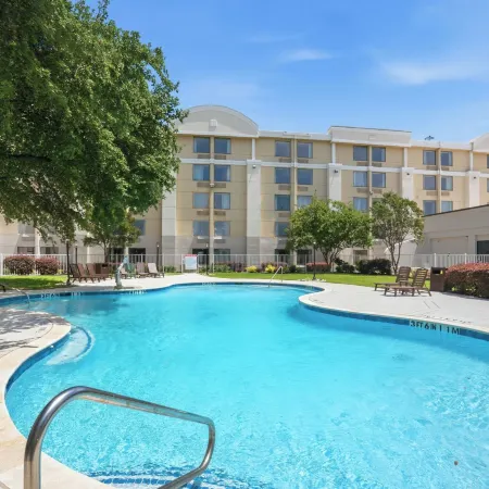 Kozy Hotel Dallas DFW Airport Area West