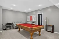 Amazing Home Near IU's Campus with Indoor Basketball Gym & Outdoor Pool/Hot Tub
