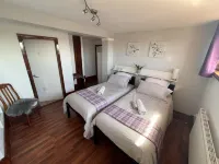 Breeze Guest House Hotels in Bootle
