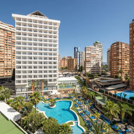 Poseidon Resort Отели рядом с достопримечательностью «Пляж Пониенте»