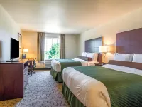 Cobblestone Hotel & Suites - Devils Lake