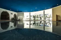 Hotel Peter - Pools