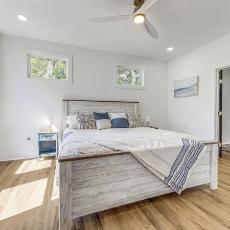 Coastal Escape Near 4 Beaches in Pawleys Island!