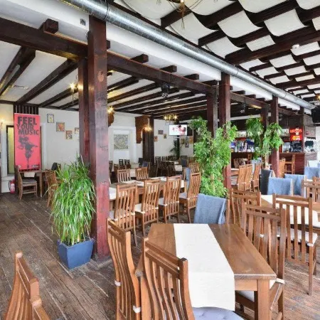 La Strada Boutique Villa