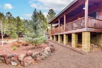 White Mountains Cabin: Near Trails & Lake Access! - 4-نجوم