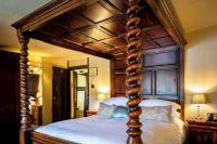 The Crown Inn Hotel di 