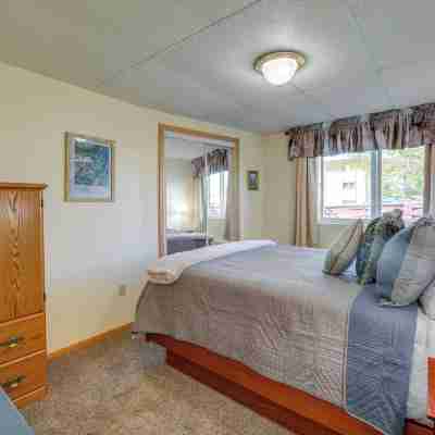 Anchorage Apt: Home Base for Alaska Adventure! Rooms