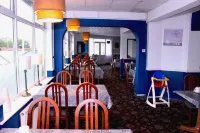 Henson Hotel - breakfast
