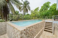 Summit Calangute Resort & Spa - สระว่ายน้ำบนดาดฟ้า