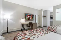 Red Roof Inn & Suites Beaumont - Pet friendly