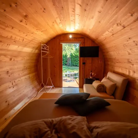 Rifugio DiVino Dormire in Una Botte - Wine Barrel Stay Near Rome