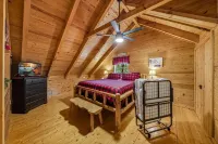 Log Cabin, Utk/Neyland, Smokies, 16Acres, FP, HotTub, GameRoom, Fishing, Pets - Alphydda