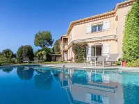 Quiet House with Pool - Pools