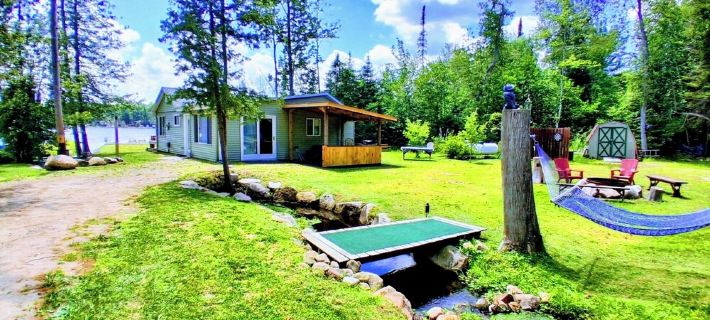 Waterfront/Espresso/Wifi/Games Volleyball/Beach/Kayaks  Hammocks/Darts/Pet/Creek Hotels in Clare County