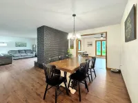 Dockside Retreat on the Canal on Lake Bemidji- 4BR, 3BA-Hot Tub-Fireplace! - واي فاي