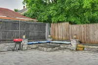 Walk to Train! Updated Apt in Huntington Station - Apartments