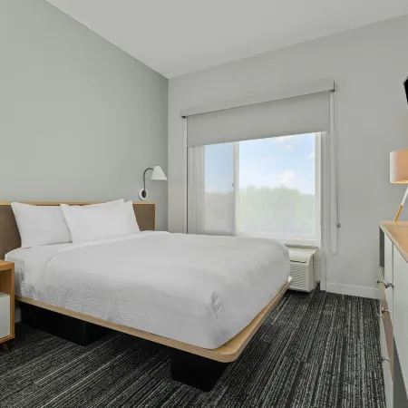 TownePlace Suites San Antonio Universal City/Live Oak Отели рядом с достопримечательностью «Торговый центр "Роллинг Окс Молл"»