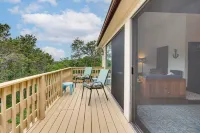 Sea Breeze, Sunset Views! Family Escape Near Ocean - 2-Star