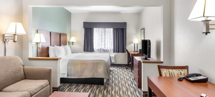 Quality Inn Hotels in Rock County