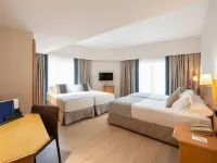 Hotel Praga Hotels near Usera Metro Station
