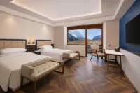 Four Points by Sheraton Sonmarg Resort - parking