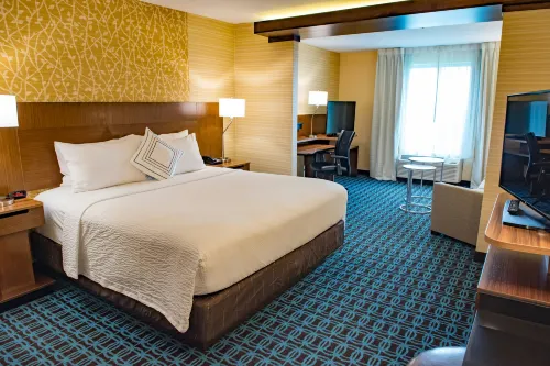 Fairfield Inn & Suites Anderson - parking
