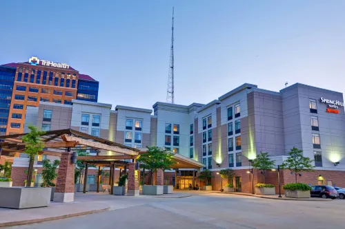 辛辛那提市中心區SpringHill Suites 飯店 - 游泳池