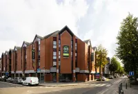 B&B HOTEL Mons Centre - Gym