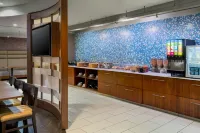 SpringHill Suites Charleston North/Ashley Phosphate - breakfast