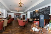 The Royal Hotel - breakfast
