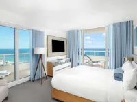 The Ritz-Carlton, Fort Lauderdale Hotels near Flamingo Park