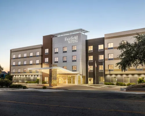 Fairfield Inn & Suites San Antonio Medical Center Hotels near Dellview Park
