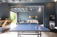 private hot tub, fun game room, cozy beach house - 4-Star