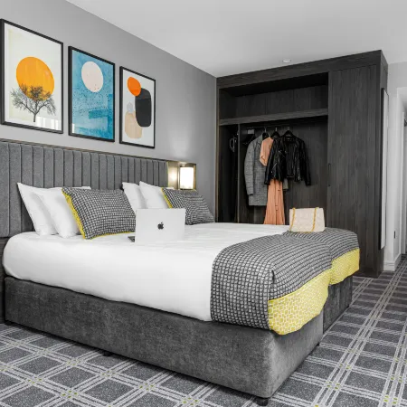Plaza Hotel Tallaght