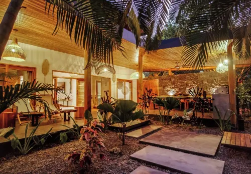 Luxurious Beachfront Villa With Private Pool in Punta Uva - Wifi