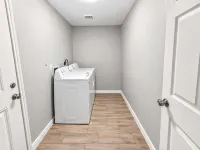 Spacious 4BR I Private Backyard Sleeps 8 I Near NRG Med Center DT - Condos