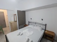 Vasilis Studios & Apartments - Airport Shuttle