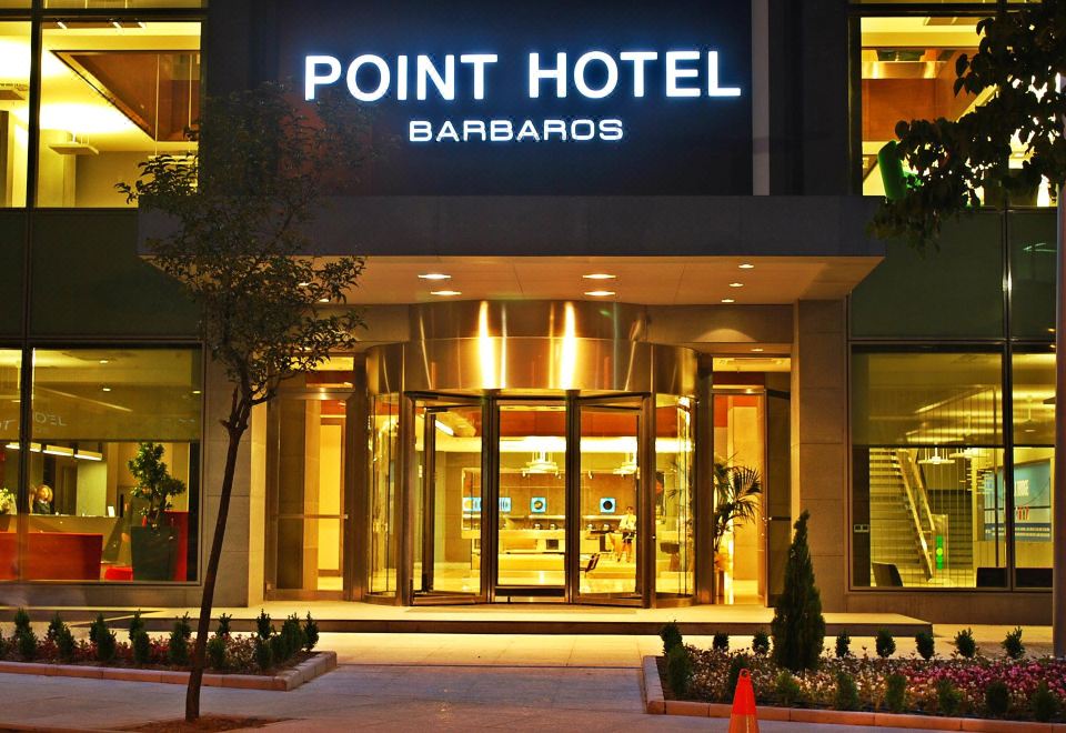 4. 포인트 호텔 바..