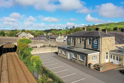 The Greenhead Hotel Hotels in Featherstone