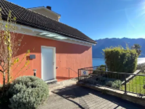 Rossella Hotels in Minusio